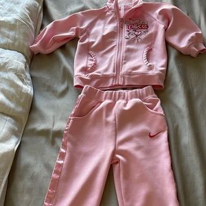 Little girls Nike outfit